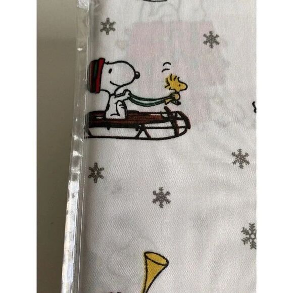 Peanuts Snoopy Charlie Brown Holiday Christmas Queen Size Soft Sheet Set NEW - Picture 4 of 15